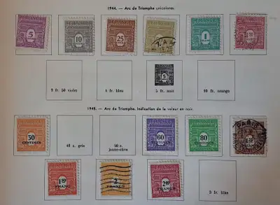 Timbres France lot 13 X Arc de Triomphe dont 9 neufs, View more