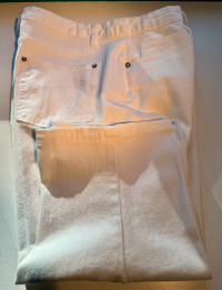 WHITE CAPRIS JEANS 14-16