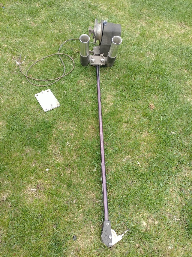 Walker Electric Downrigger Fishing, Camping & Outdoors London Kijiji