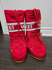 Authentic Moon Boots