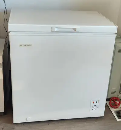 Got a beautiful deep freezer with one basket, Good working condition, self defrost ( i think ) never...