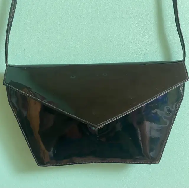 80’s Cabrelli Canada Black Patent Leather Shoulder Bag/Purse in Women's - Bags & Wallets in Oakville / Halton Region - Image 3