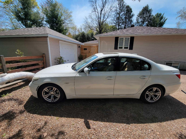 2008 bmw 528xi dans Autos et camions  à Ouest de l’Île