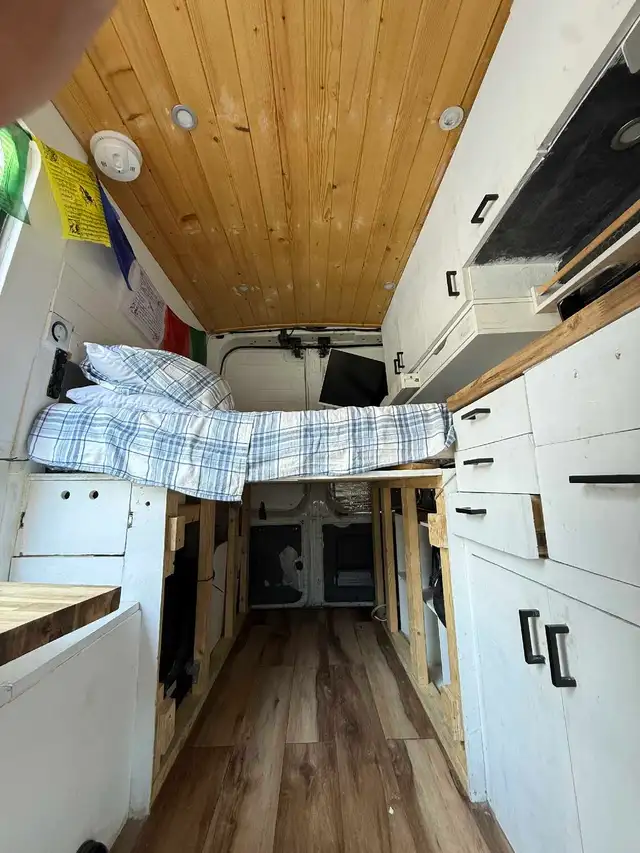 Adventure Off-Grid Lifted Camper Van – High Roof V8 | RVs & Motorhomes ...