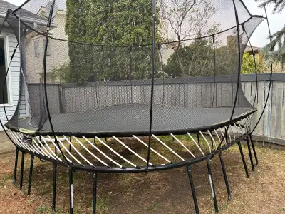 large 11x11 springfree trampoline, View more