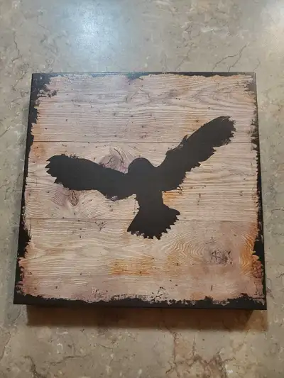 It measures 10"x10". Can hang or stand up. Excellent condition. Pickup Oxford area.