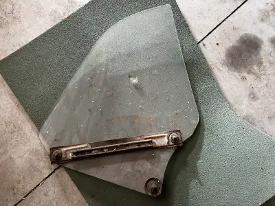 Original 1966-67 Chevelle Beaumont Convertible clear quarter glass, no noticeable scratches or crack...