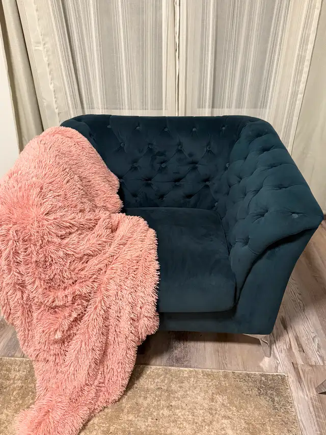 Beautiful blue sofas and grey ottoman for sale!! in Couches & Futons in Edmonton - Image 3