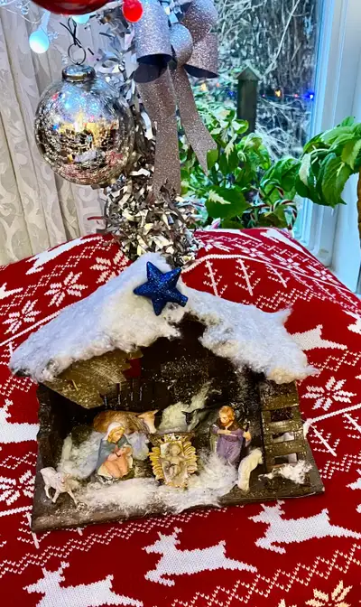 Crèche Noël nativité rustique vintage 1990 Italy 20$ / Ramassage à la porte / Couleur : bois brut Pa...