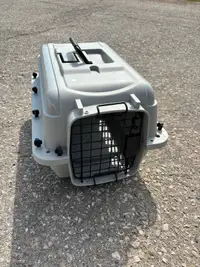 Small dog/cat crate  