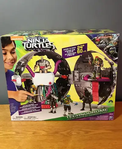 Teenage Mutant Ninja Turtles Technodrome Play Set Pirates Cove Collectibles Ltd. 1253 2nd A Ave, Nor...