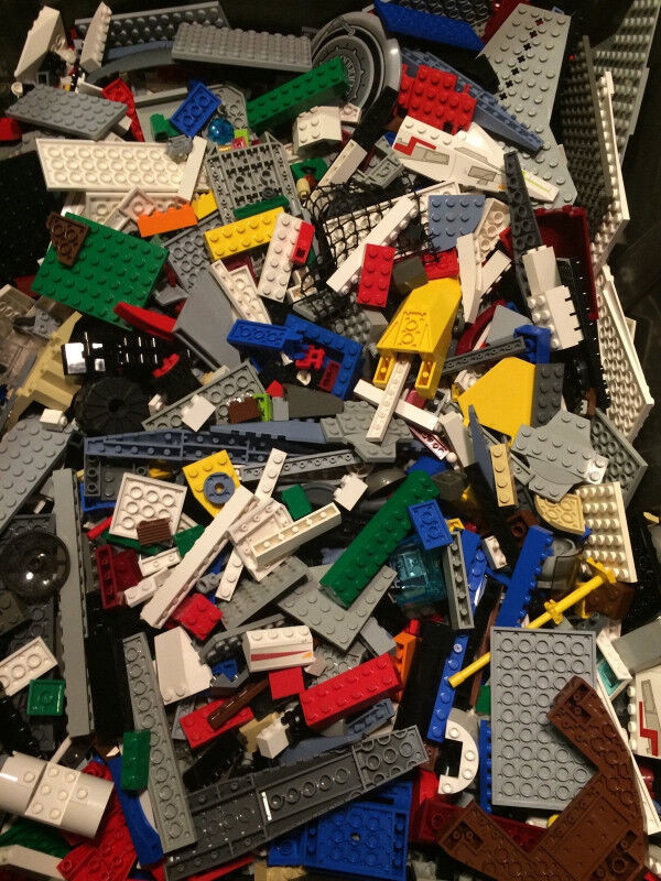 Lego 100% genuine cleaned Bulk lot by the pound in Toys & Games in City of Toronto - Image 3