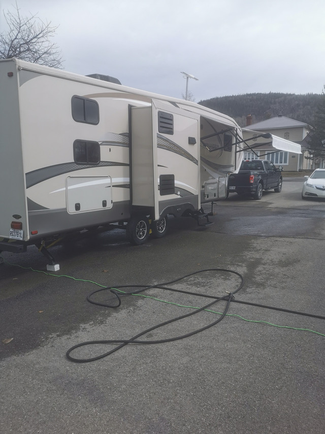 2016 cruiser air 29BH.  (Familiale) dans Caravanes classiques  à Gaspésie - Image 3