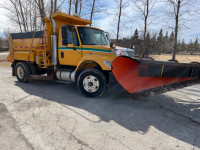 2005 International 7400 Saftied Dump Plow Truck 136,000KM