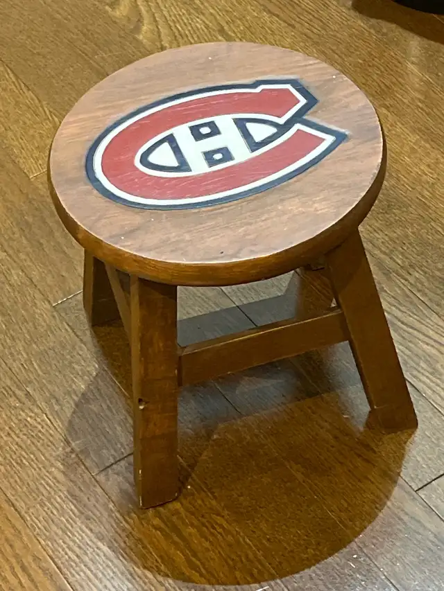 Tabouret pour enfants Canadiens in Chairs & Recliners in City of Montréal - Image 6