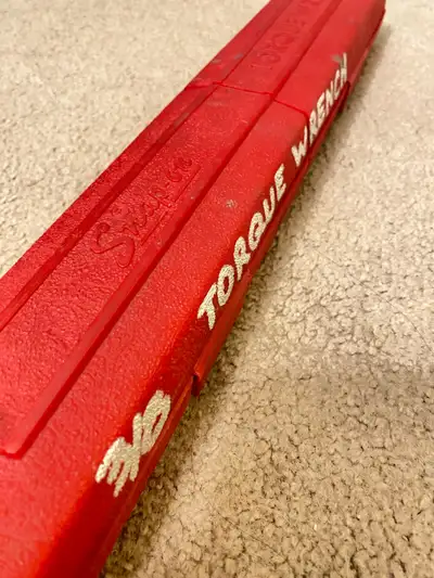 I'm selling a used Snap-On Torque Wrench, model number QJR-2100B, capable of 100 ft. lbs. This tool...