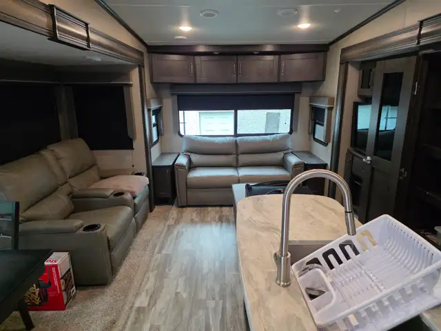 2021 Grand Design Reflection 150 295RL fifthwheel