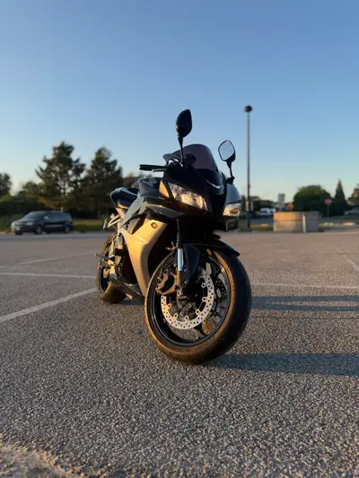 Up for sale is my 2007 Honda CBR600RR. The bike has never been dropped and has been well maintained...