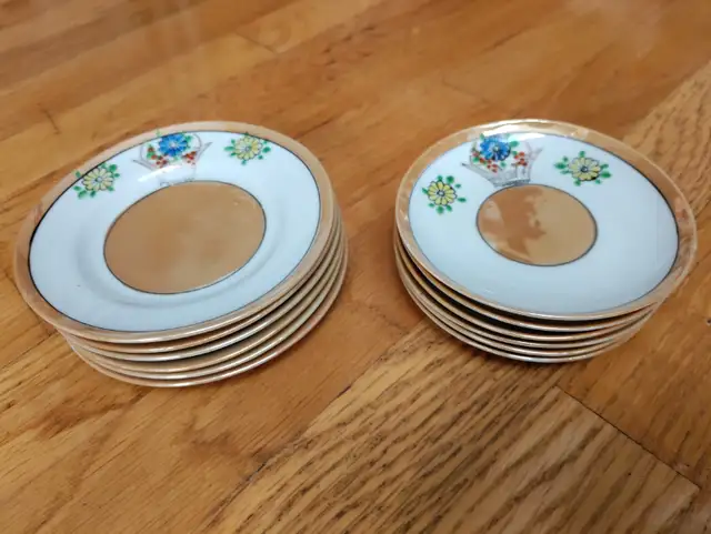 20 PC Tea Pot set for sale. in Other in Calgary - Image 5