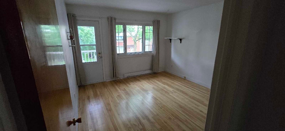 Appartement à louer 5/2 2