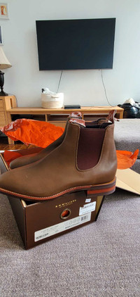 New R.M Williams chelsea boots 