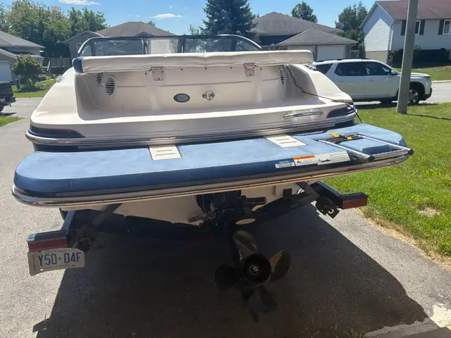 2015 Larson LS185S 18.5ft in Powerboats & Motorboats in Trenton - Image 10