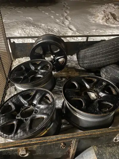 -Located in Orleans - 4 steel rims - Asking $300 - Was on toyota tundra 2014 - Additional pictures o...