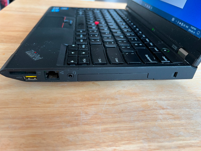 Lenovo ThinkPad X230 Laptop in Laptops in Barrie - Image 4