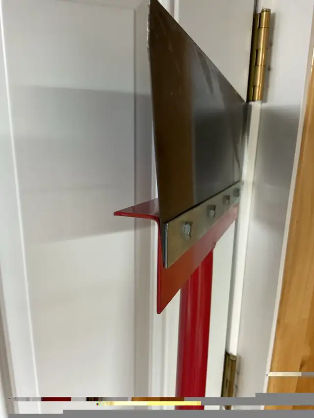 Floor Scraper525306585049344002