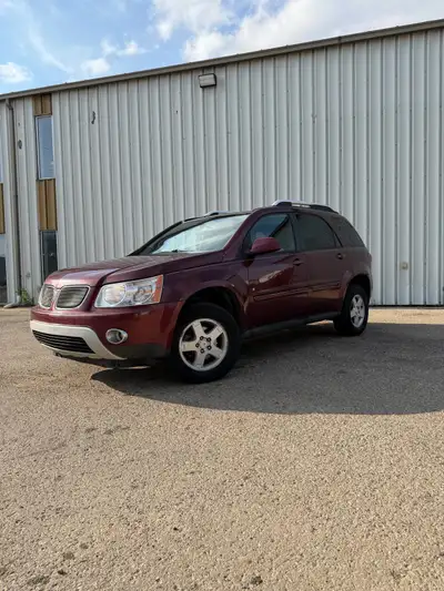 2007 Pontiac Torrent 329,000 km Automatic Runs and drives great No issues, no leaks Good tires Good...