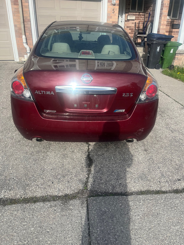 2012 Nissan Altima  in Cars & Trucks in Mississauga / Peel Region - Image 2