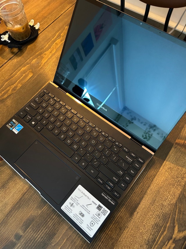 Asus Zenbook Flip S13 OLED 4K Touchscreen Laptop Laptops Edmonton