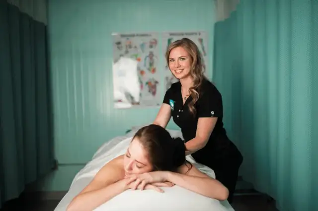 HIRING MASSAGE THERAPISTS - Busy Spa! in Hair Stylist & Salon in Mississauga / Peel Region - Image 2