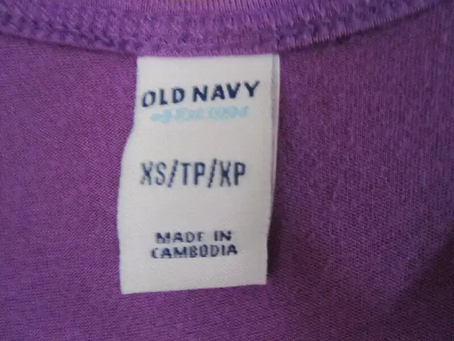 size 12/14 or  XS  5 piece lot Old Navy dresses in Kids & Youth in Oshawa / Durham Region - Image 9