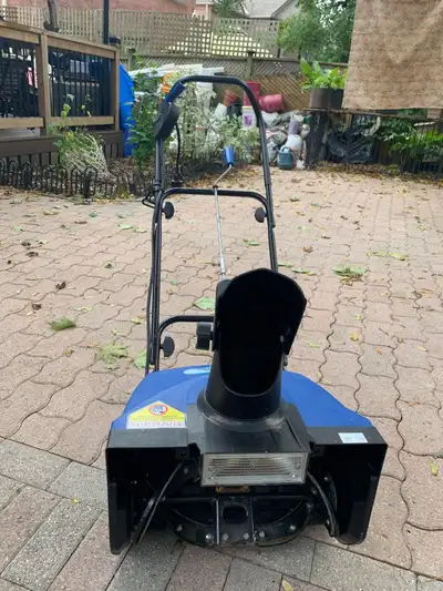 For sale Snow Joe Ultra snow thrower 18 inch wide, View more