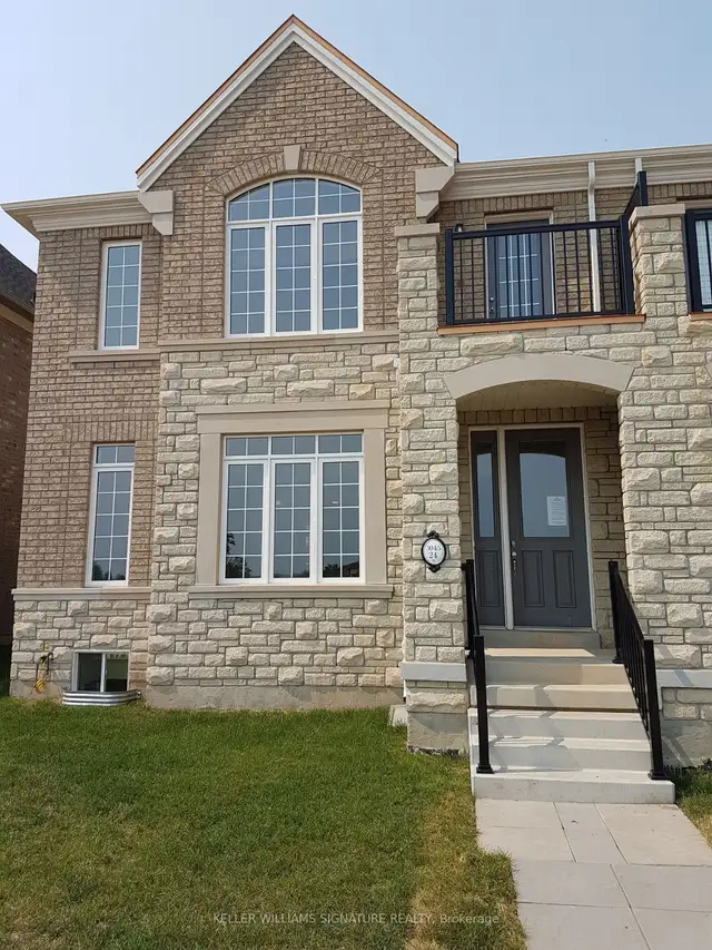Beautiful Semi-Detached home for LEASE in Preserve – OAKVILLE in Long Term Rentals in Oakville / Halton Region - Image 3