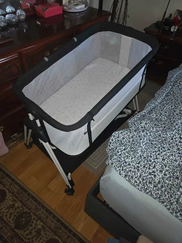 3 in 1 Baby Bassinet  in Cribs in City of Toronto - Image 8