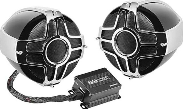 4'' Boss Audio MC750B Handlebar Mount 1000W 2-Speaker System in Speakers in London