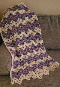 Vintage Handmade Granny Square Crochet Afghan/Throw w Pillow