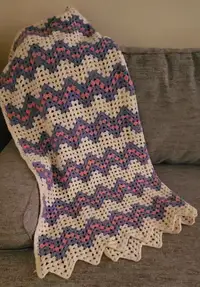 Vintage Handmade Granny Square Crochet Afghan/Throw w Pillow