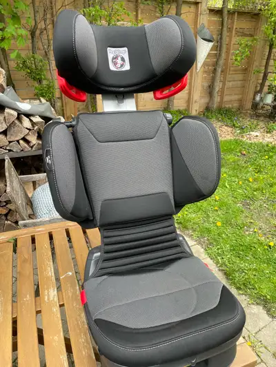 Peg-Perego Viaggio Flex 120. Excellent condition. Need it gone. $40 if you come pick it up before th...