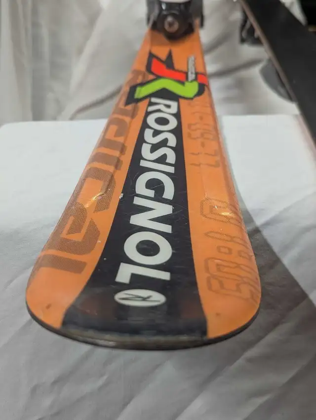 youth Rossignol skies in Ski in Hamilton - Image 3