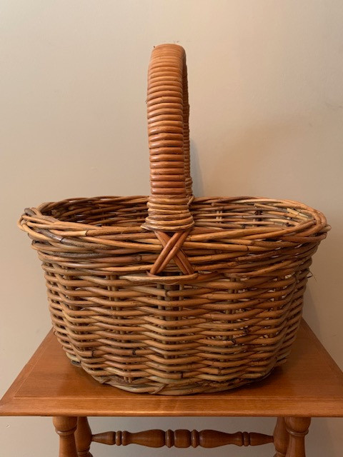 Wicker Baskets Vintage (2 different styles) in Home Décor & Accents in City of Halifax