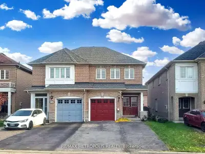 Absolutely Stunning Home In Most Desirable Meadowvale Village with no sidewalk. Spacious, Clean & Br...