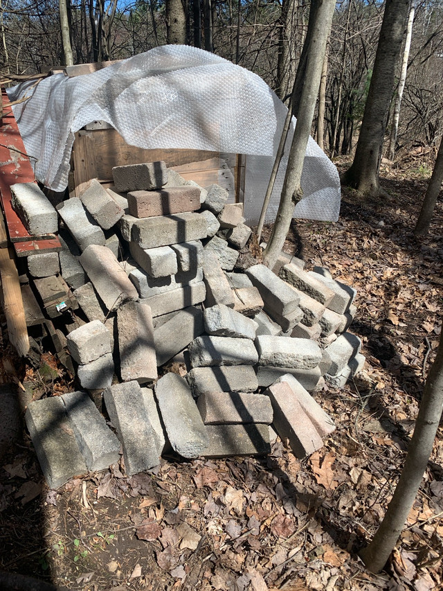 Bricks for sale, any reasonable offer will be accepted! in Other in Gatineau