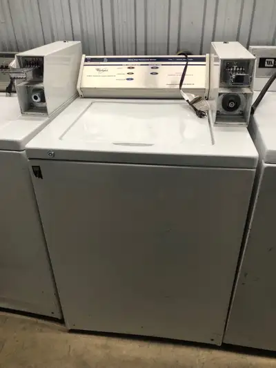 commercial washing machine/ laveuse commerciale, View more