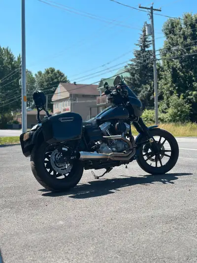 2009 Dyna FXD Superglide Actuellement à 64000km, mais peut monter car je l’utilise 6 vitesses Tres p...