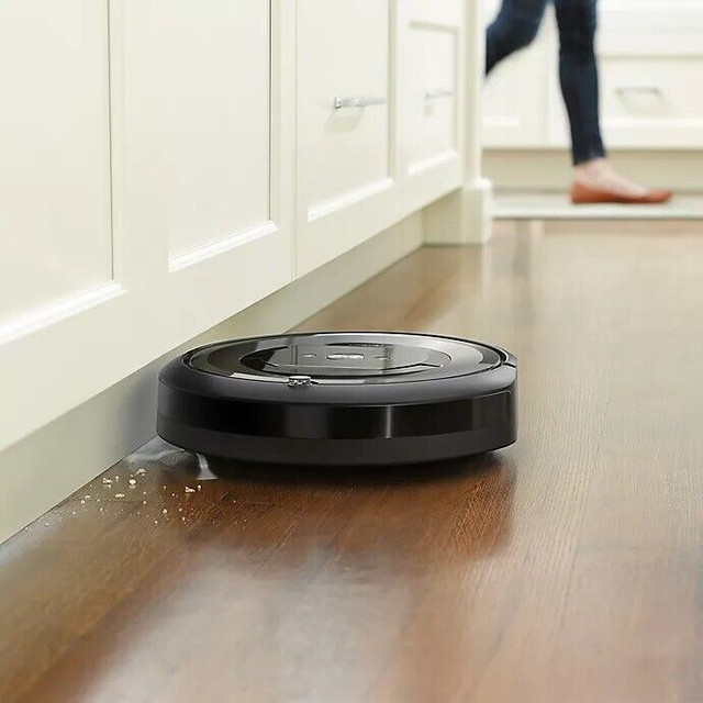 iRobot® Roomba® e5 (5150) Wi-Fi® Connected Robot Vacuum in Vacuums in Calgary - Image 2