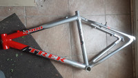 NEUF NEW NEVER USED! Bike frame Trek Alpha 4900 18 inch " pouces