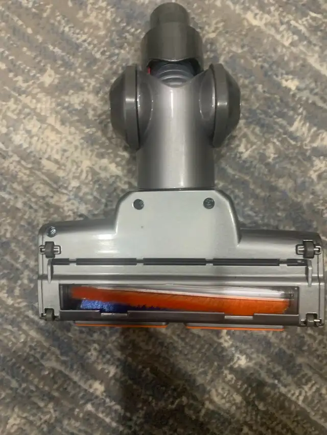 Dyson Vacuum Head Attachment in Vacuums in Mississauga / Peel Region - Image 5